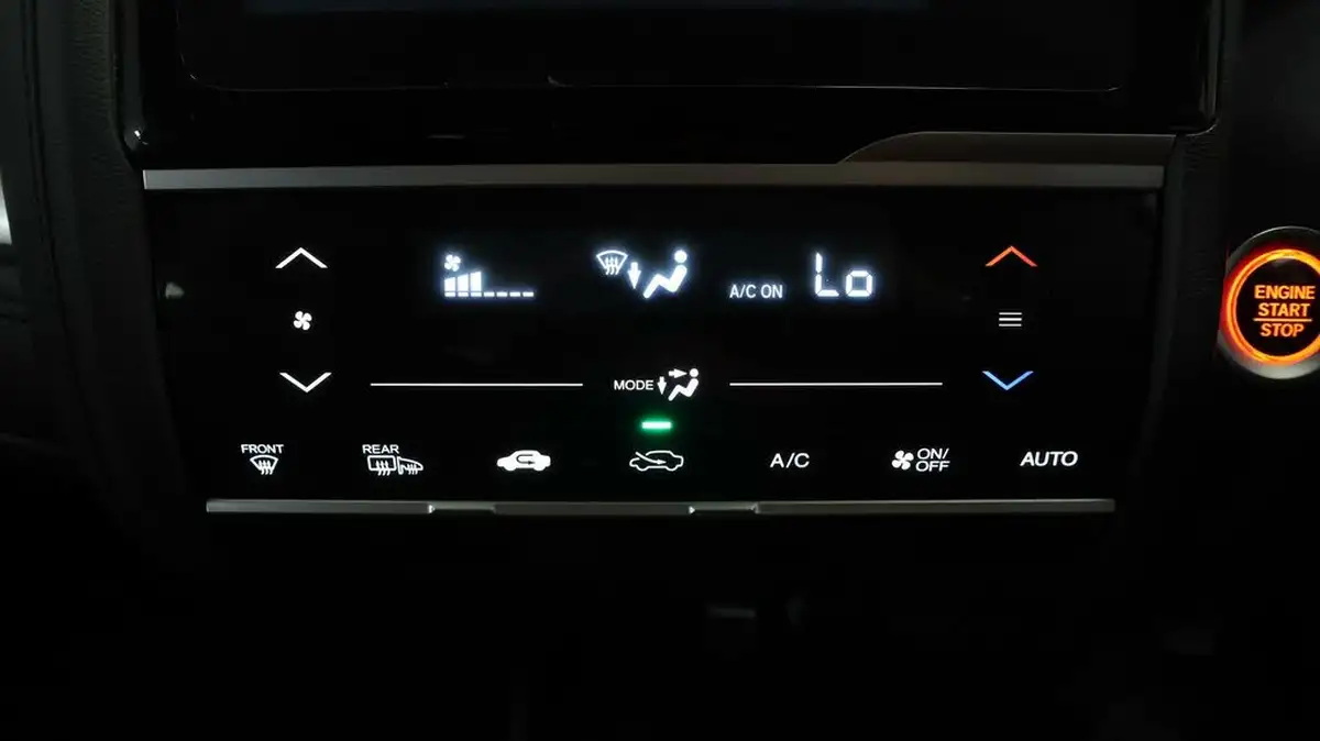 2020-honda-jazz-13-i-vtec-ex-navi-big-11