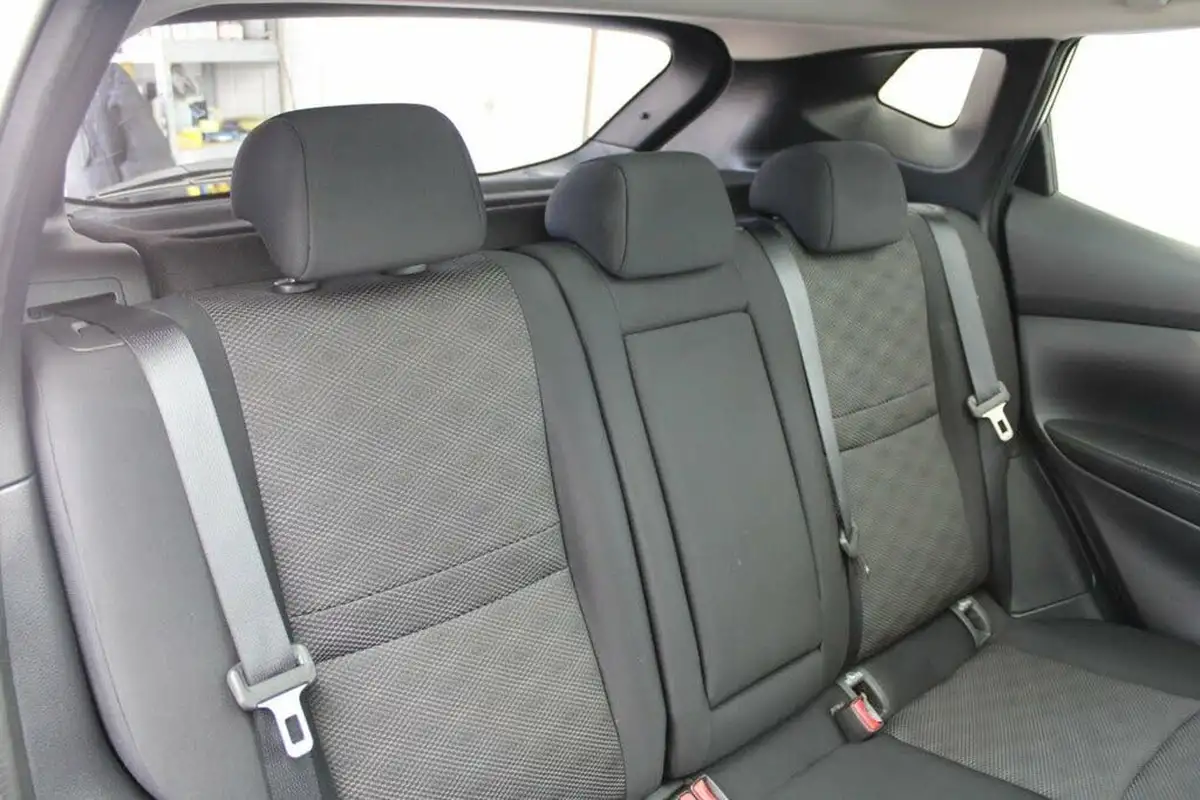 2015-nissan-qashqai-15dci-n-tec-big-21