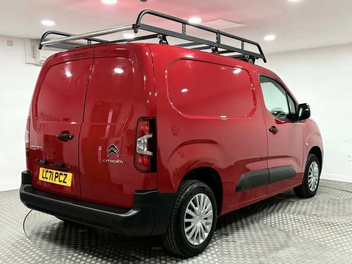 2021-citroen-berlingo-15bluehdi-650-enterprise-pro-big-2