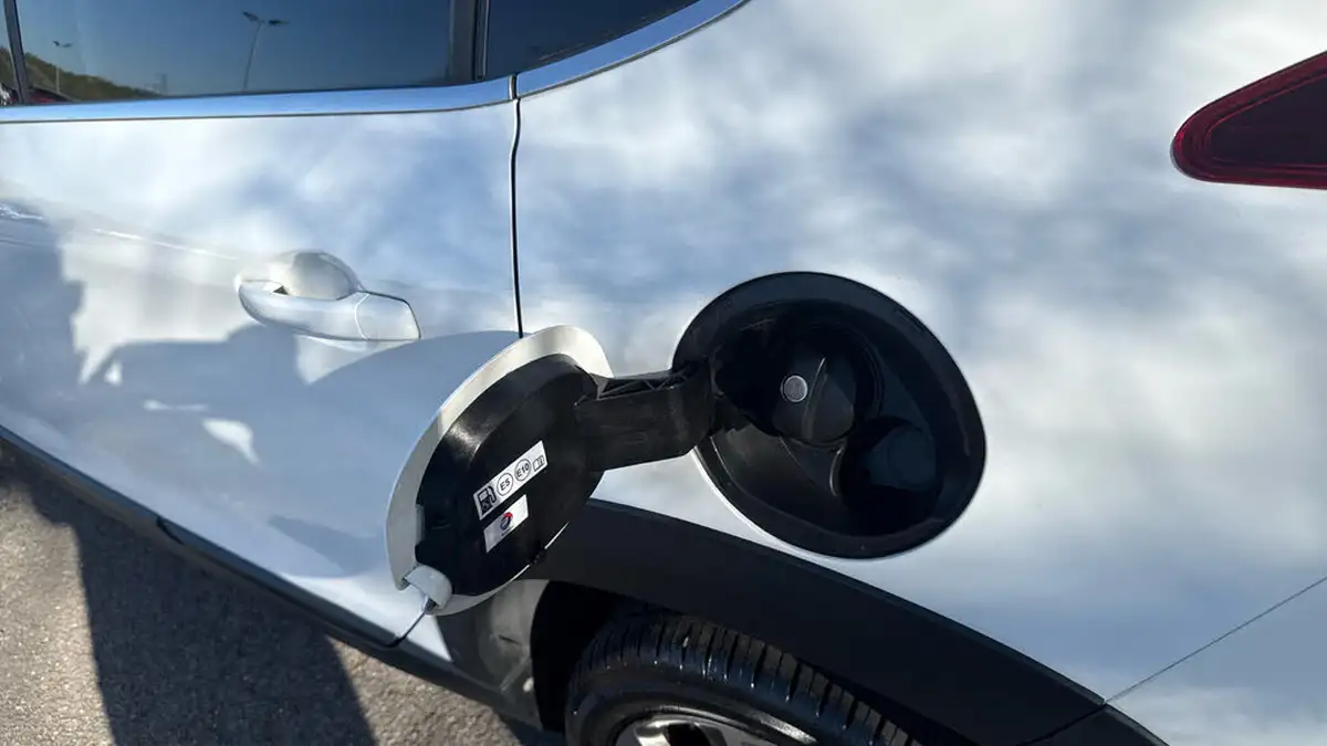 2019-peugeot-2008-suv-12-puretech-allure-premium-82bhp-big-32