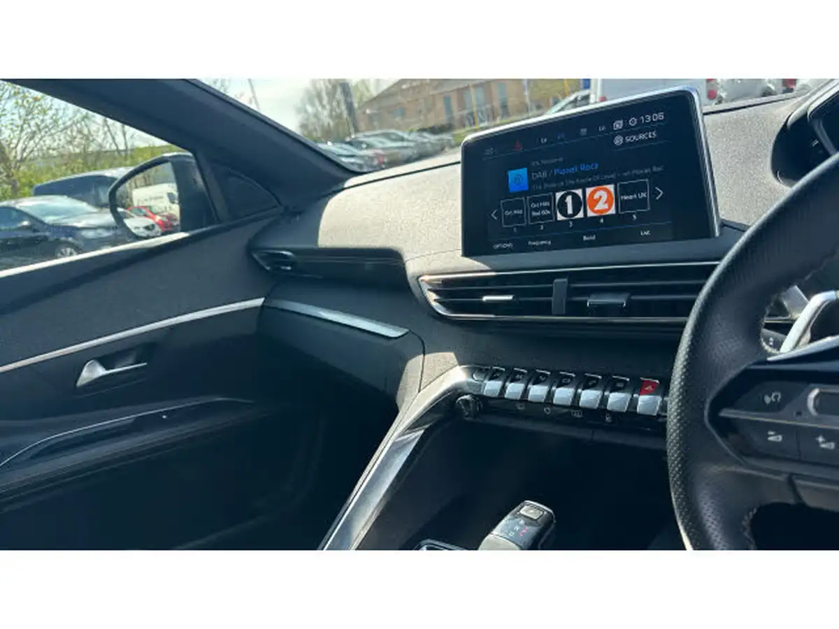 2019-peugeot-3008-suv-16-puretech-gt-line-180bhp-ss-eat8-big-13