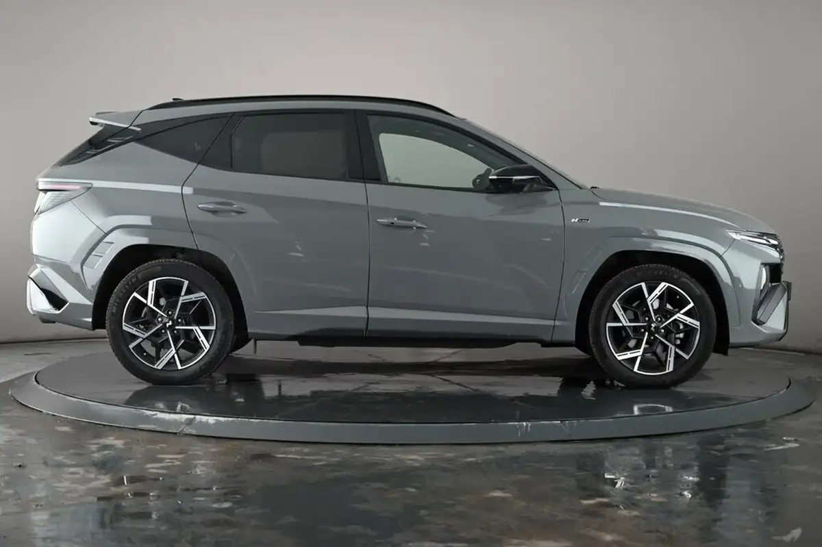 2024-hyundai-tucson-16-t-gdi-n-line-s-160ps-48v-mhev-digital-key-7dct-big-2