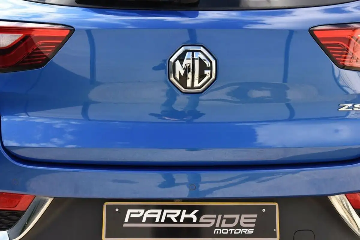 2020-mg-zs-suv-10t-gdi-exclusive-111ps-big-16