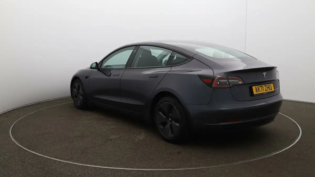 2021-tesla-model-3-e-long-range-awd-big-53