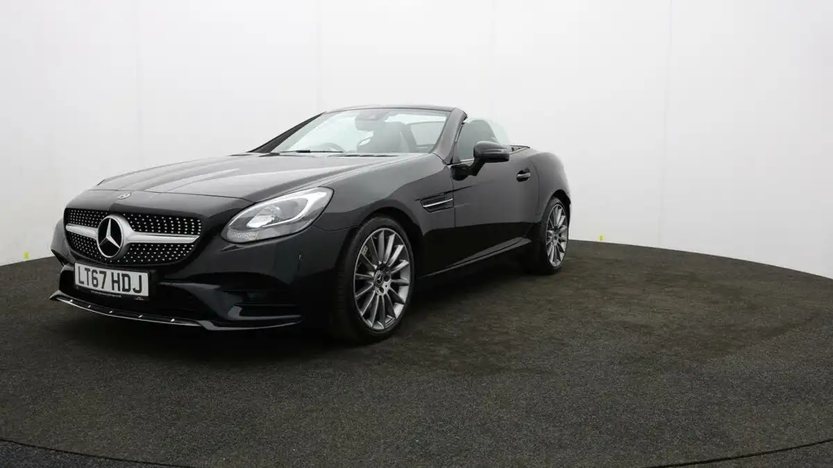 2017-mercedes-benz-slc-16-slc180-amg-line-9g-tronic-big-52
