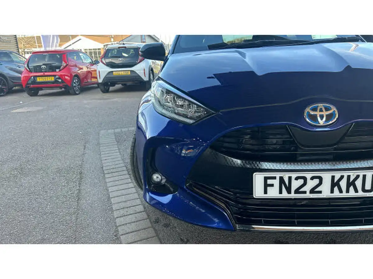 2022-toyota-yaris-15-vvt-i-dynamic-big-30