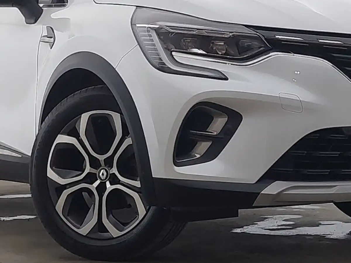2023-renault-captur-10-tce-techno-big-8