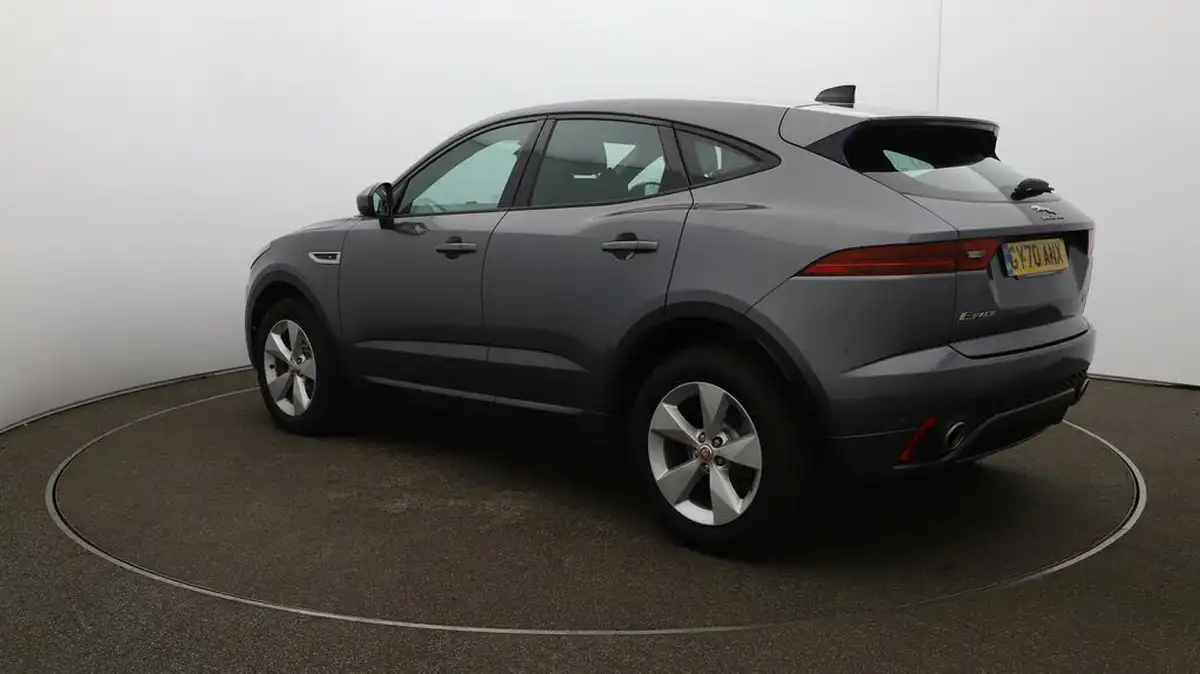 2020-jaguar-e-pace-20-i4d-r-dynamic-s-150ps-awd-auto-big-5