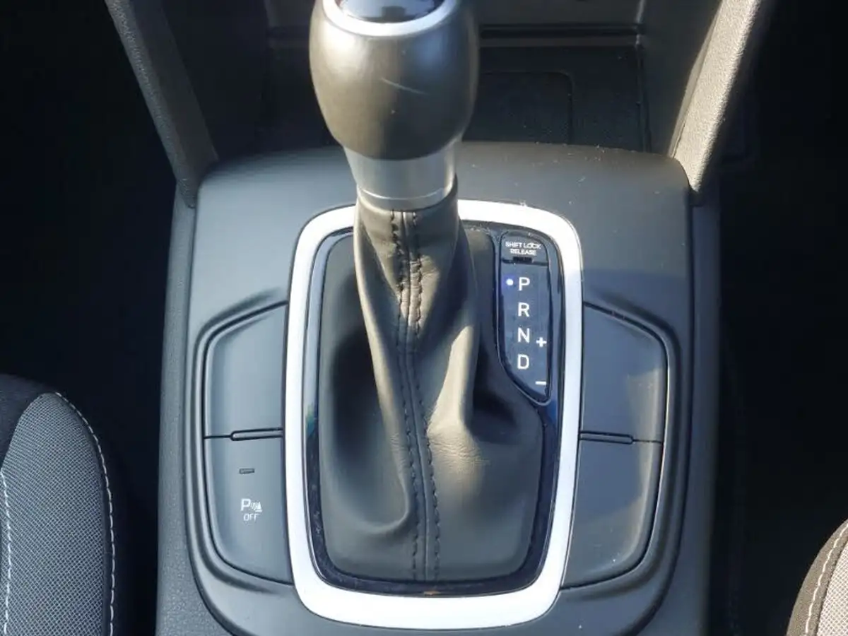2020-hyundai-kona-16-gdi-premium-big-18
