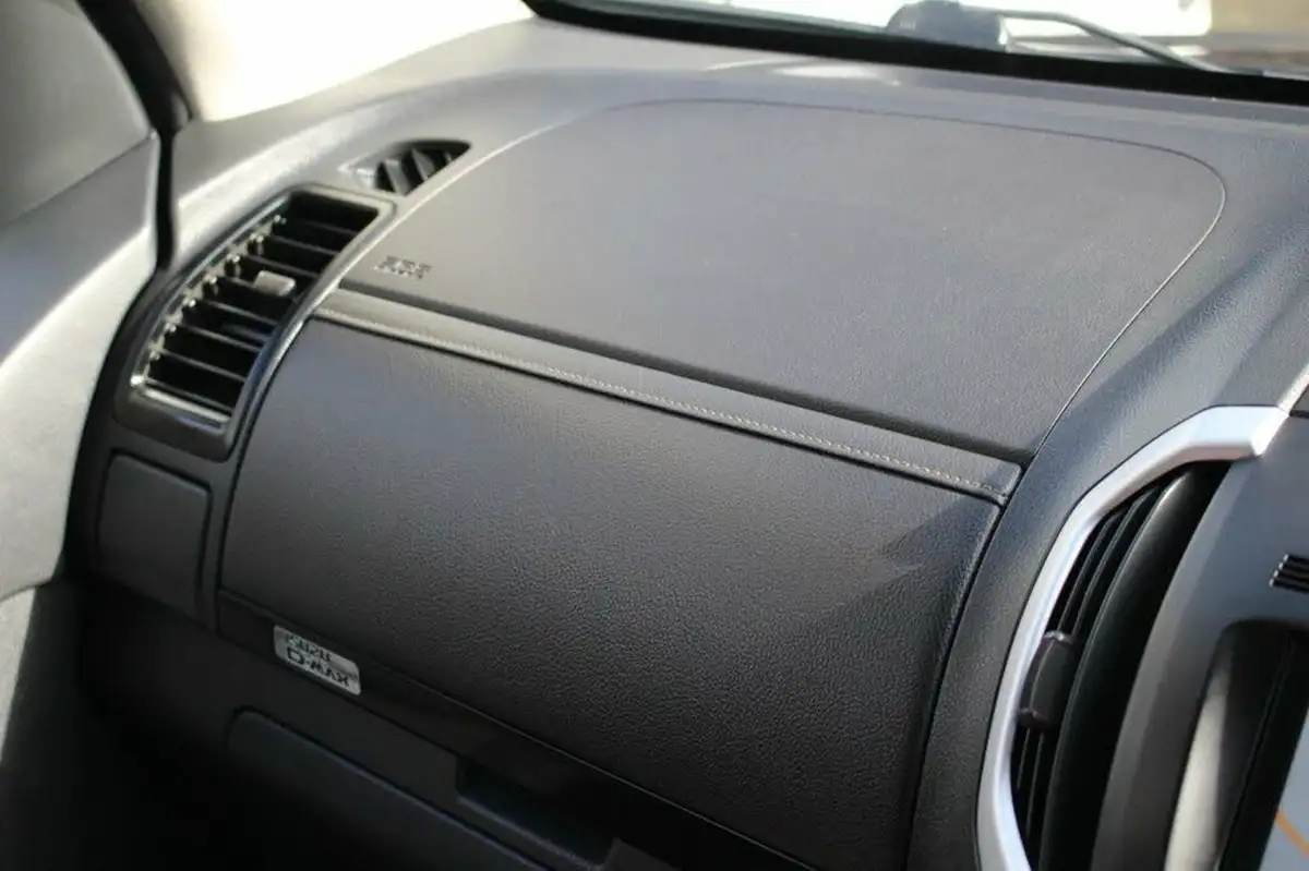 2019-isuzu-d-max-19td-utah-auto-big-22