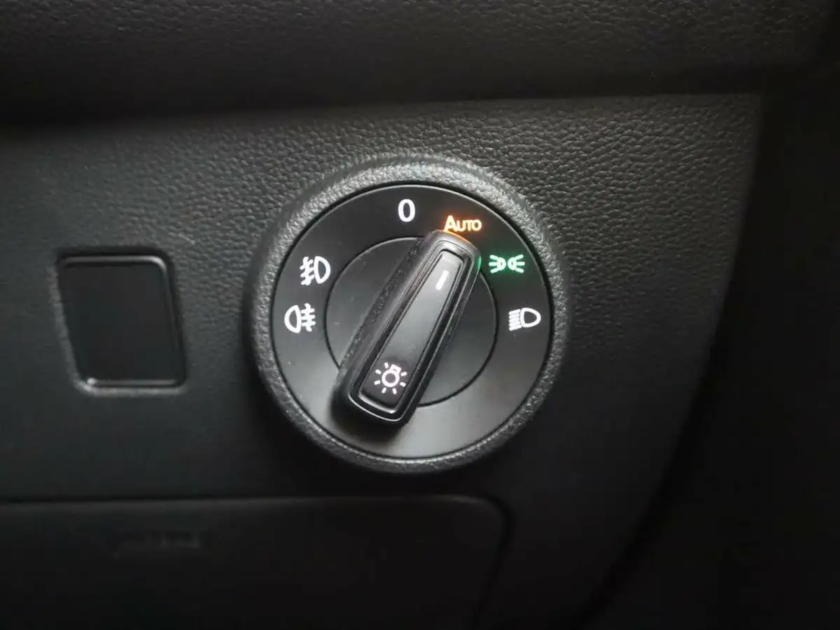 2022-seat-ateca-15-tsi-evo-xperience-lux-big-26