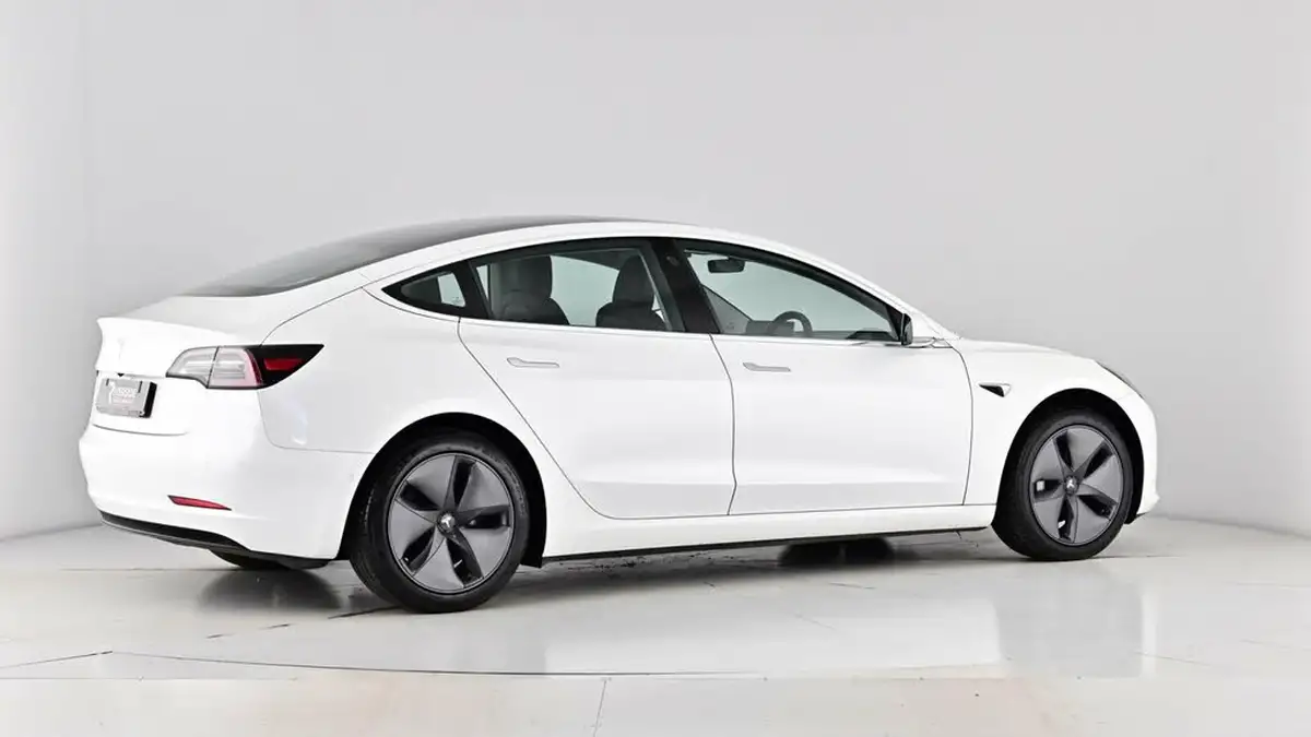 2020-tesla-model-3-e-standard-plus-big-74