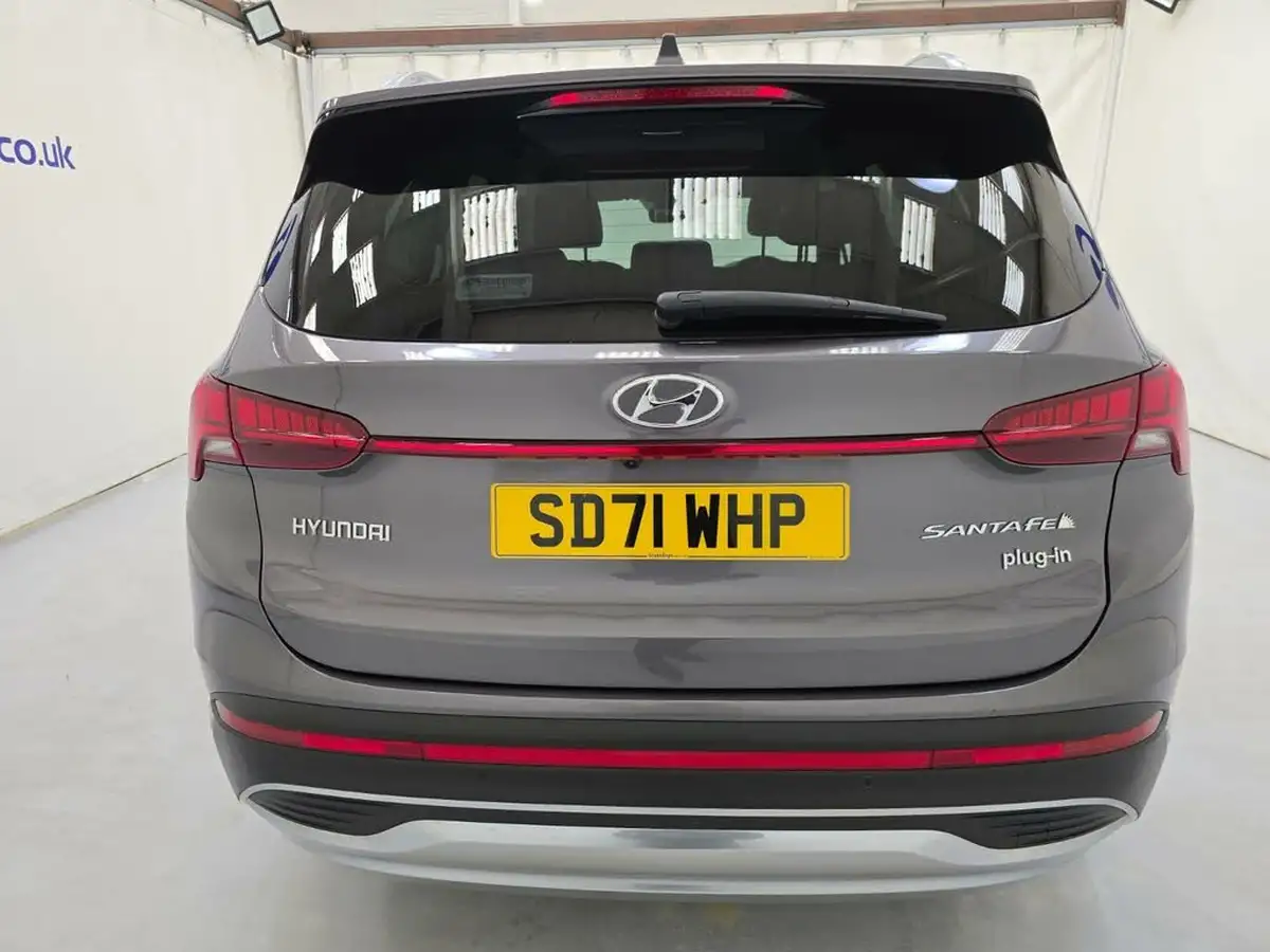 2022-hyundai-santa-fe-16-t-gdi-premium-265ps-4wd-phev-big-4