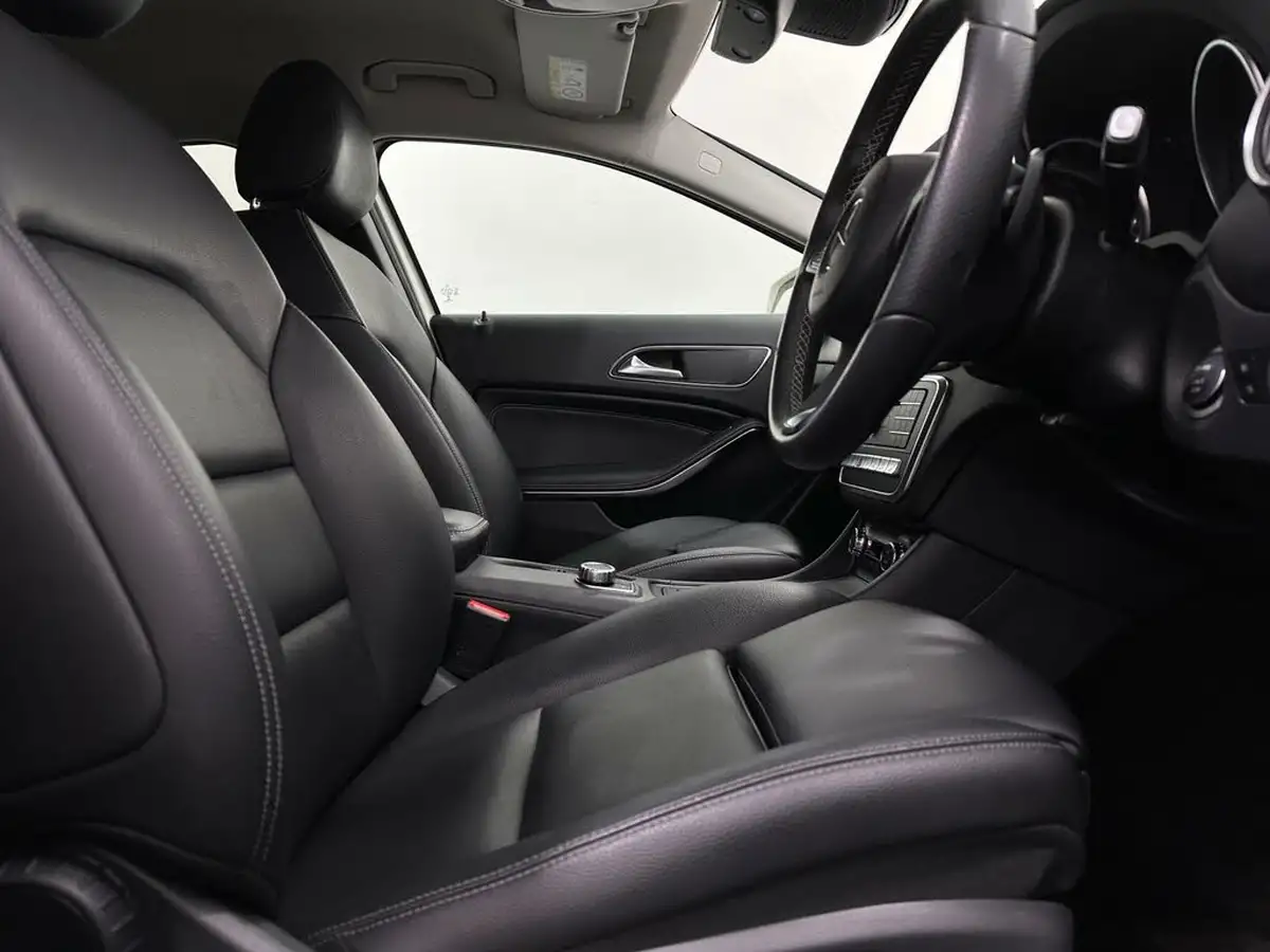2017-mercedes-benz-gla-class-21d-gla-220d-sport-premiumss-big-30