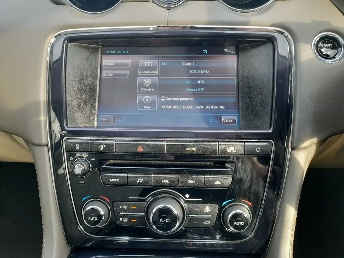 2011-jaguar-xj-series-30td-xj-premium-luxury-swb-big-18