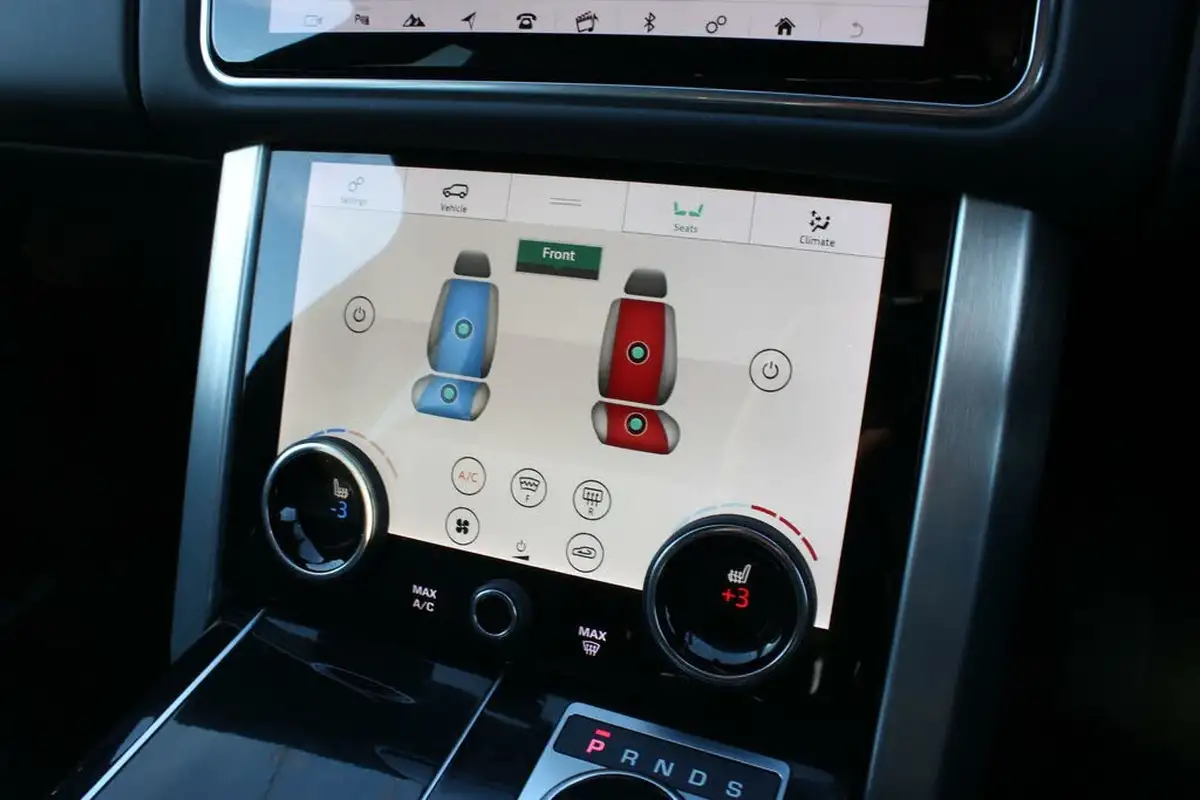 2019-land-rover-range-rover-30-sd-v6-vogue-big-23