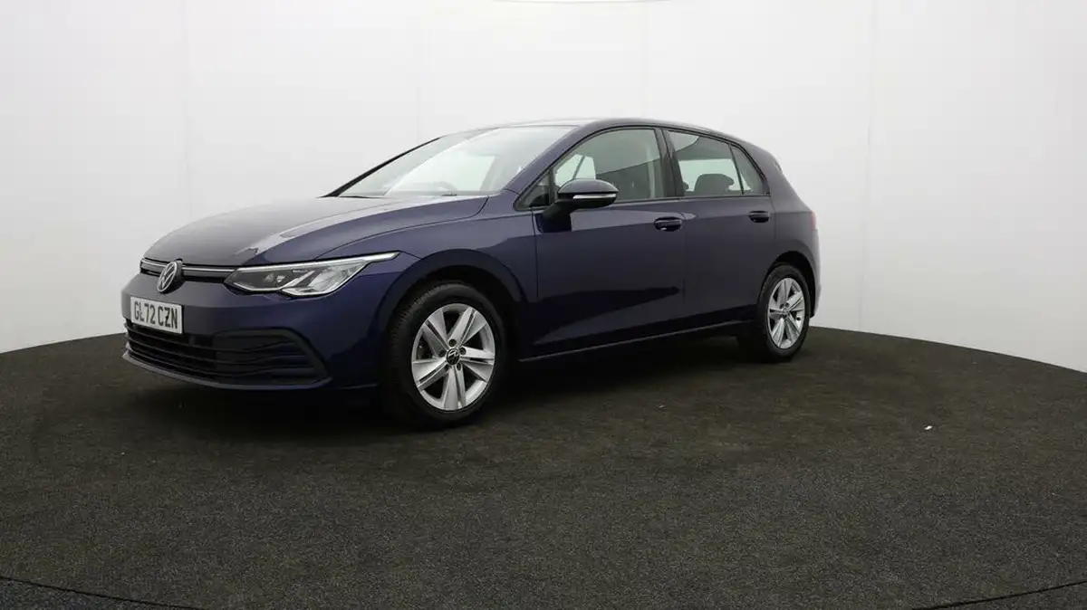 2022-volkswagen-golf-15-tsi-life-130ps-hatchback-big-2
