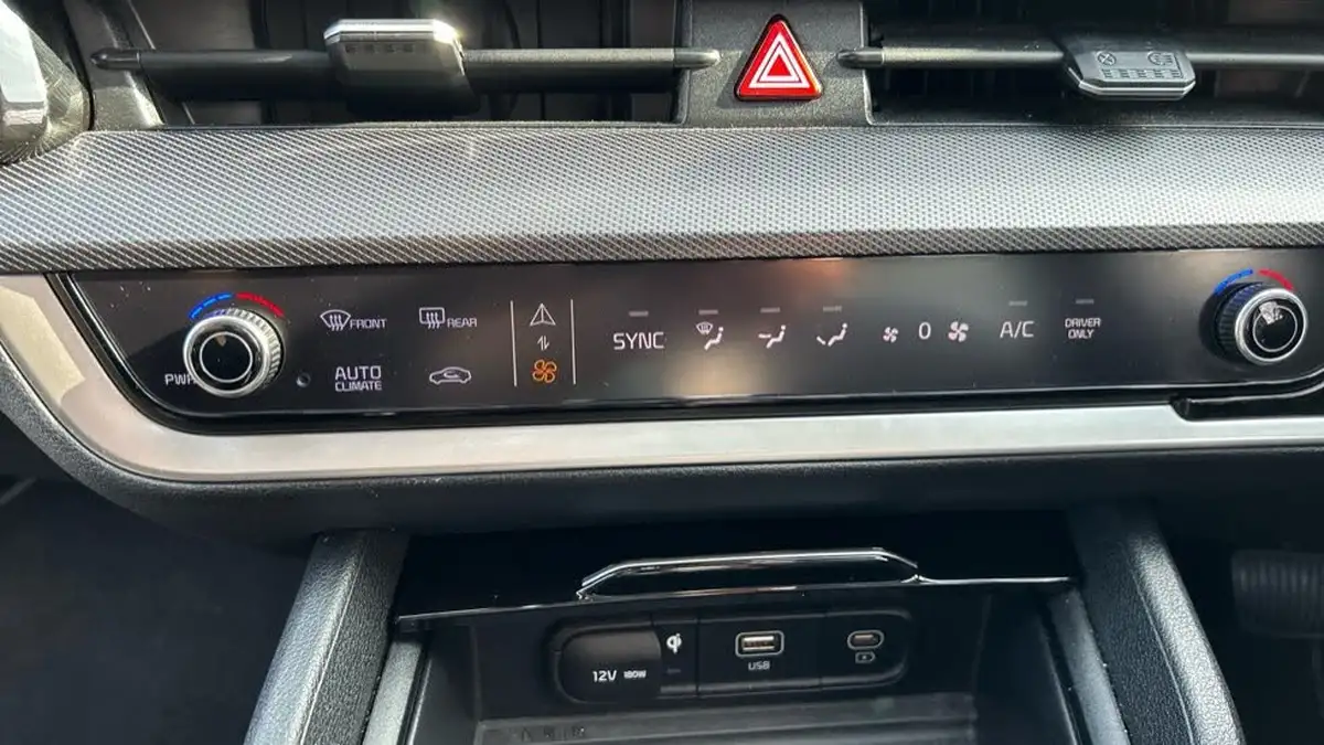 2022-kia-sportage-16-t-gdi-4-226bhp-hev-auto-big-14