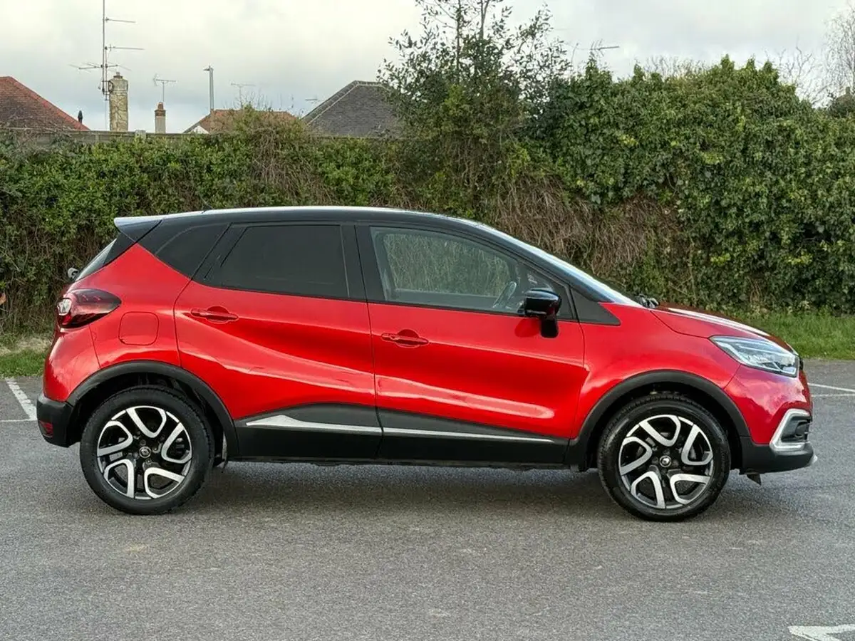 2018-renault-captur-12-tce-dynamique-s-nav-big-2