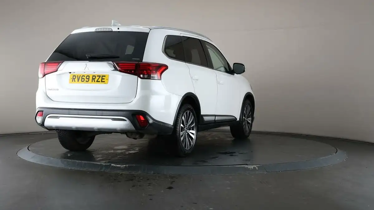2019-mitsubishi-outlander-20-exceed-big-63