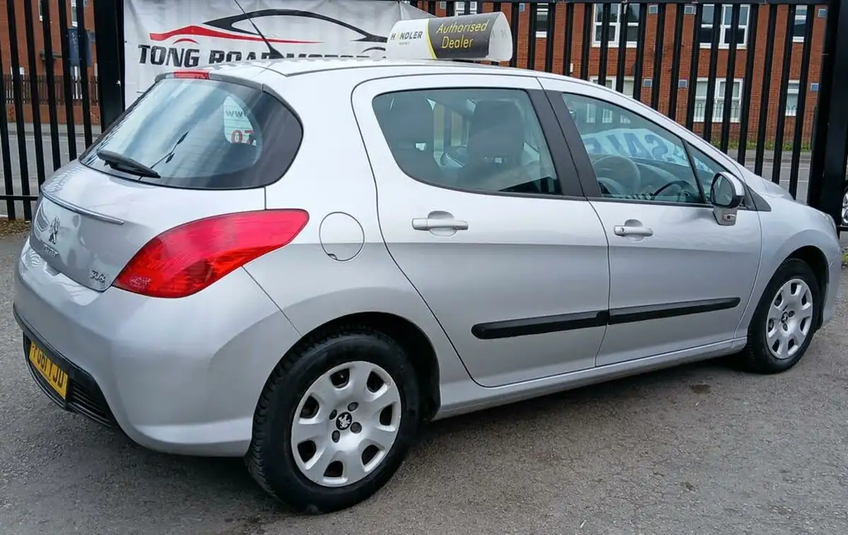 2011-peugeot-308-16td-access-16hdi-92bhp-fap-big-30