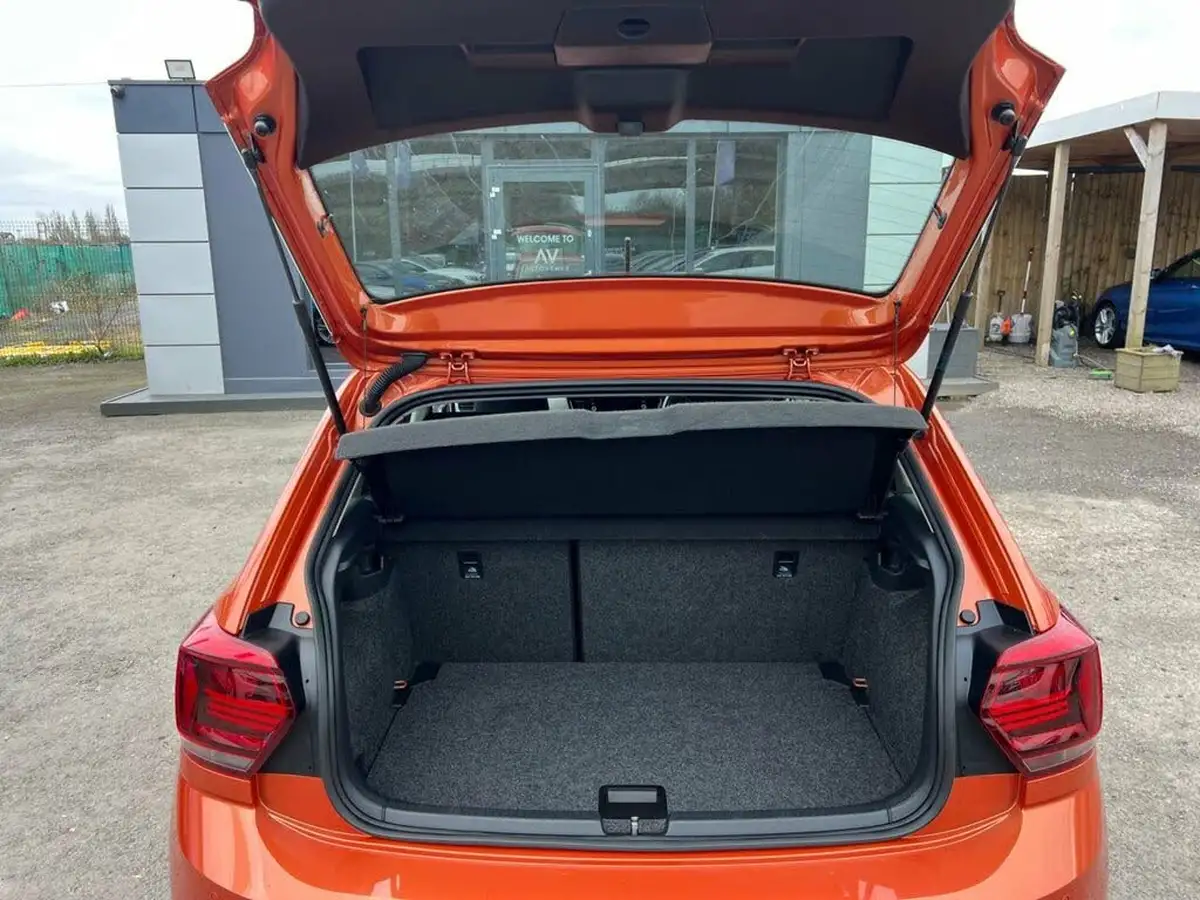 2018-volkswagen-polo-10-se-65ps-evo-big-21