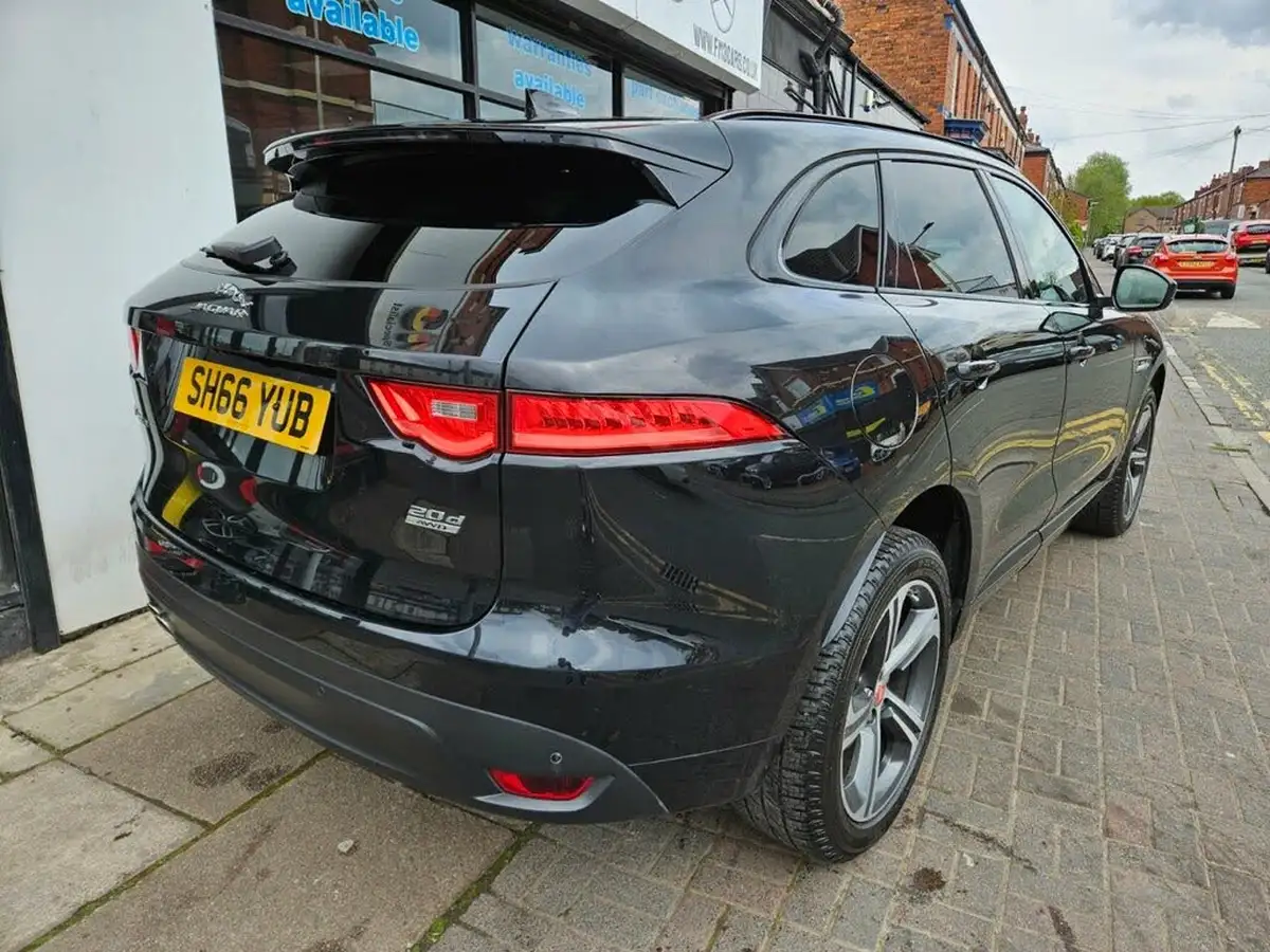2016-jaguar-f-pace-20-i4d-r-sport-awd-auto-big-41