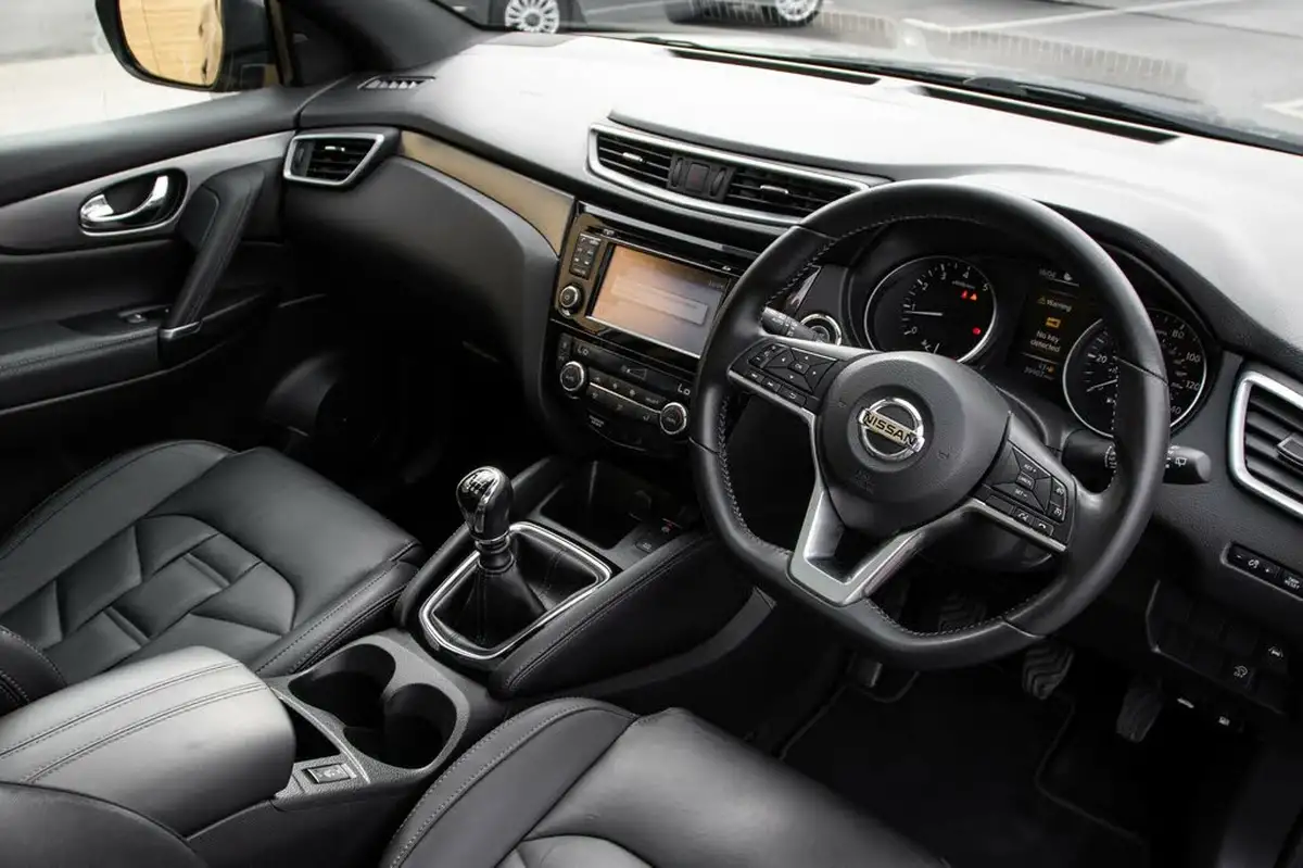 2018-nissan-qashqai-13-dig-t-tekna-160ps-big-4