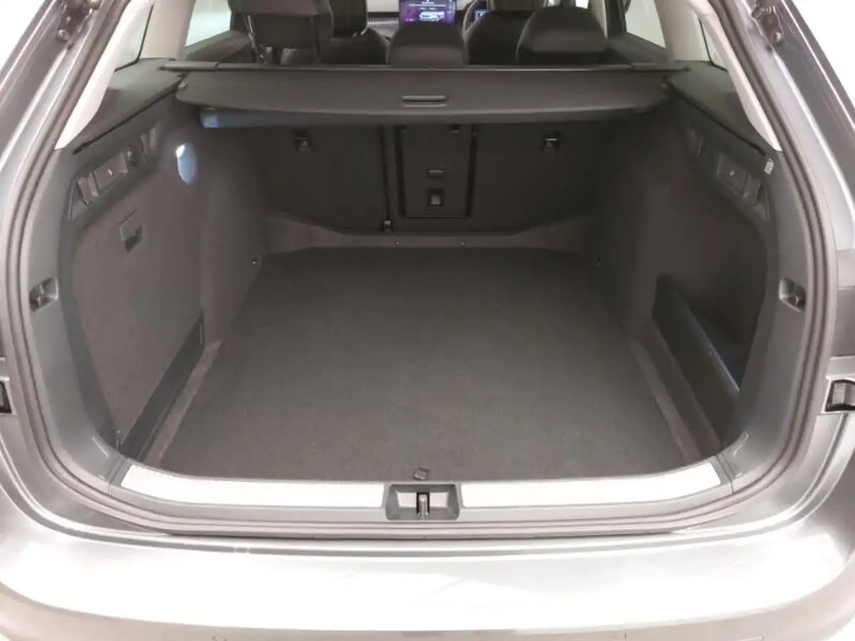 2024-skoda-superb-20tdi-se-l-150ps-scr-estate-dsg-big-7