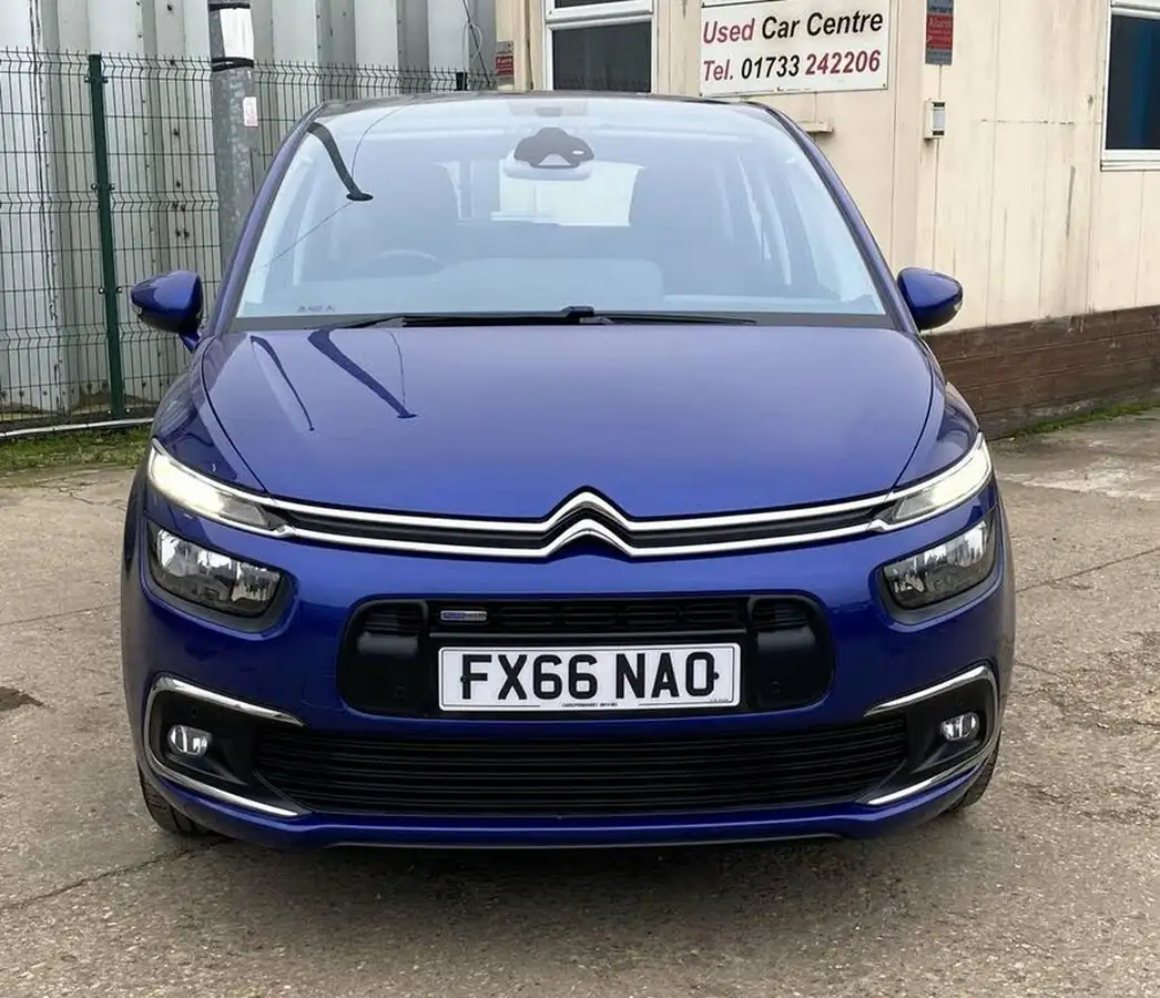 2016-citroen-c4-picasso-12-puretech-feel-big-4