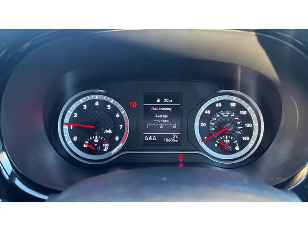 2022-hyundai-i10-10-t-gdi-n-line-big-24