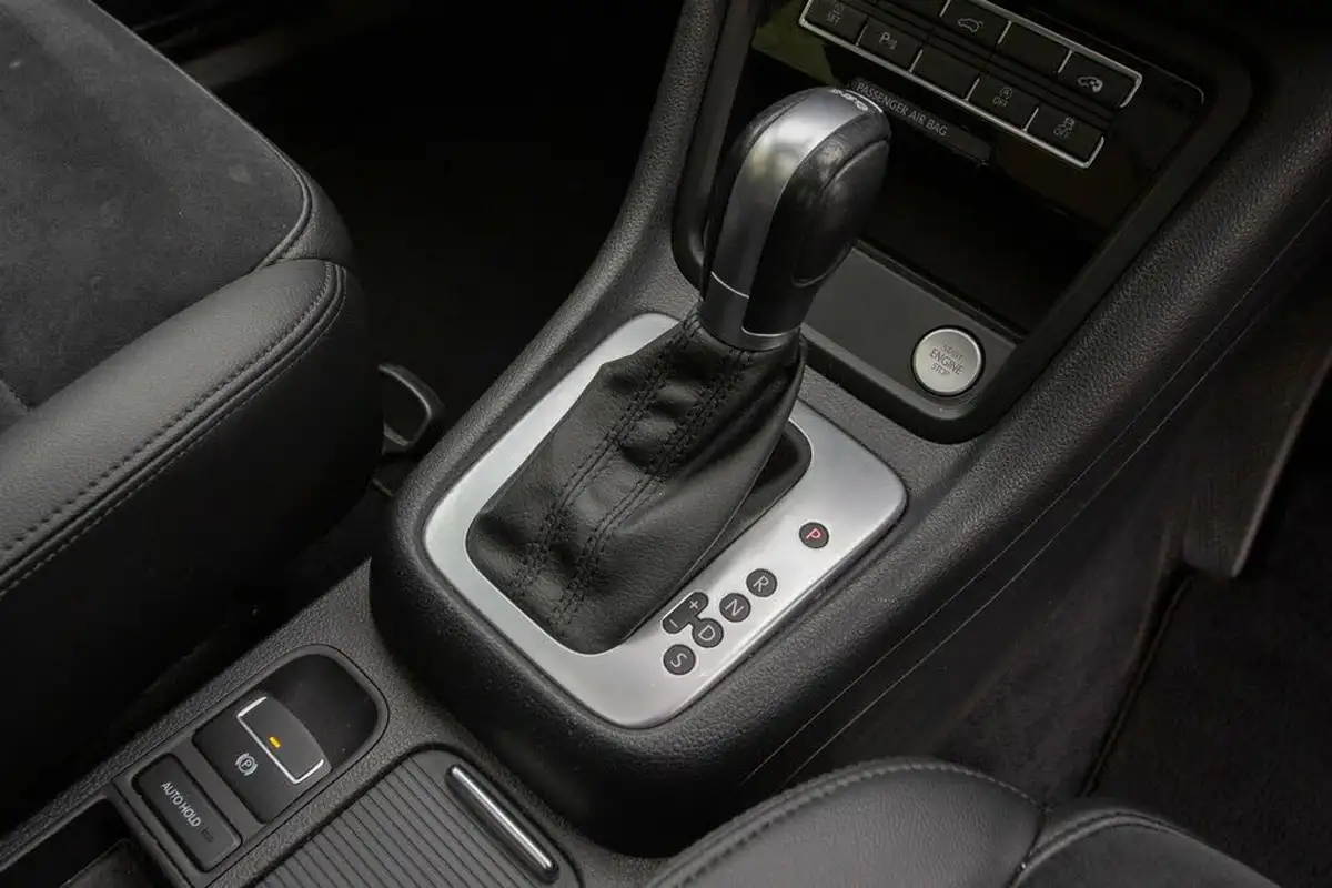2020-volkswagen-sharan-20tdi-sel-150ps-dsg-big-30