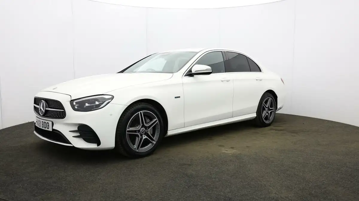 2021-mercedes-benz-e-class-big-31