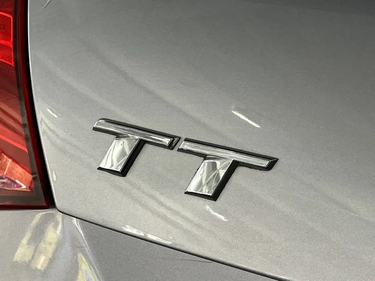 2016-audi-tt-coupe-20-tdi-s-line-big-54