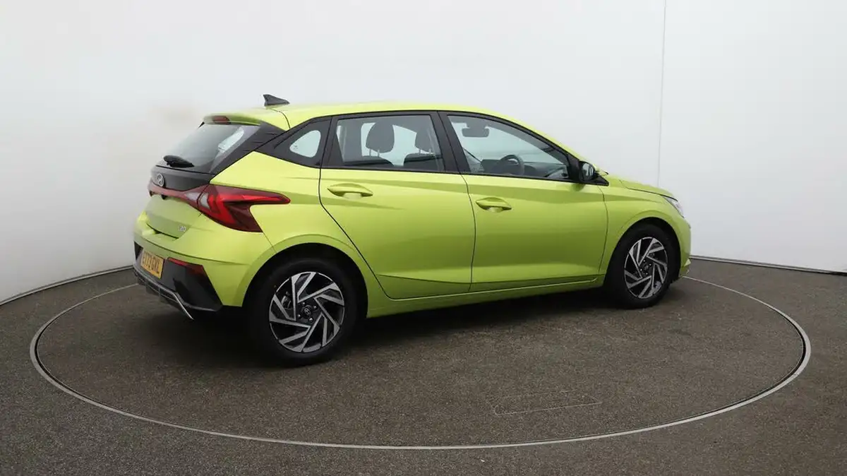 2024-hyundai-i20-10-t-gdi-advance-big-44