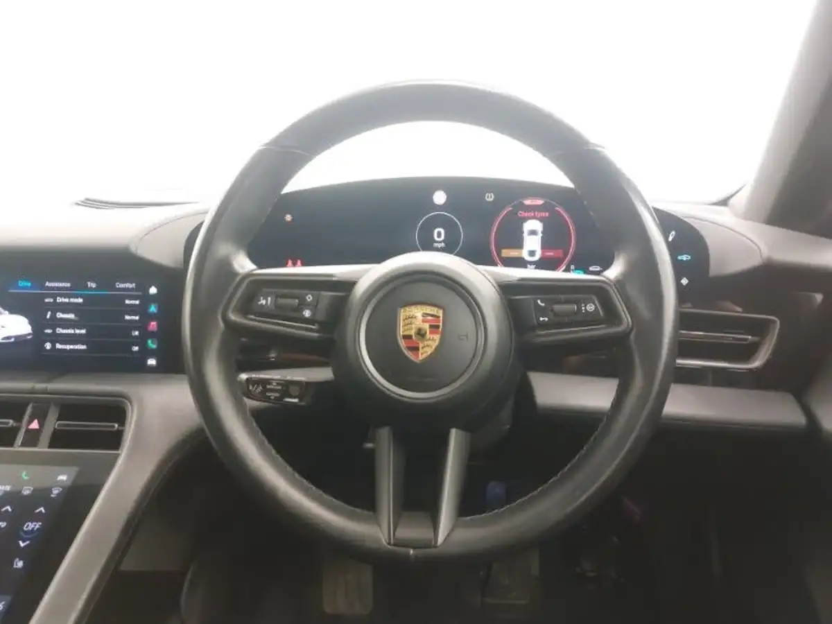 2020-porsche-taycan-e-4s-530ps-big-6