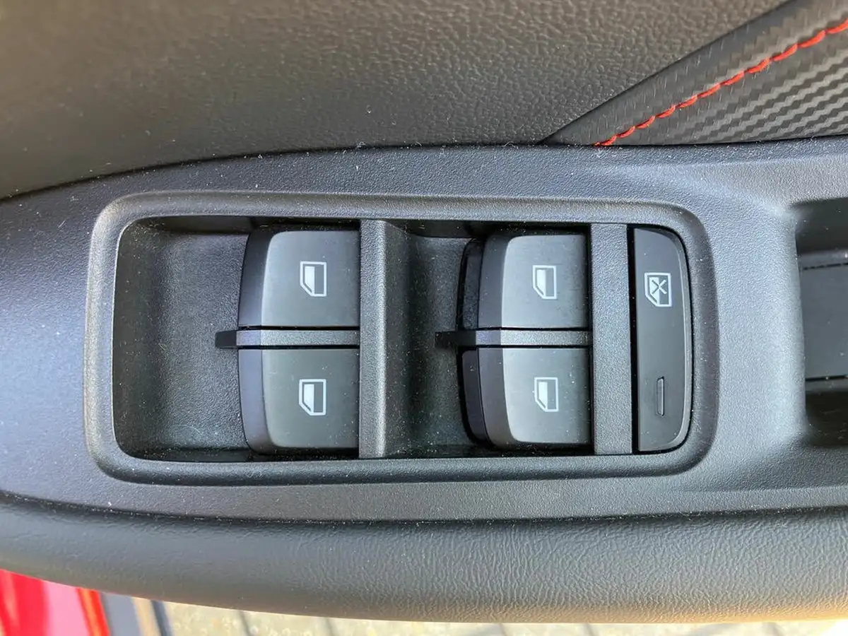 2022-mg-zs-suv-e-trophy-connect-ev-176ps-big-17