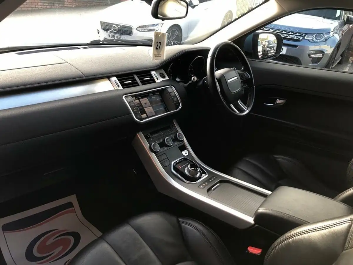 2014-land-rover-range-rover-evoque-big-15