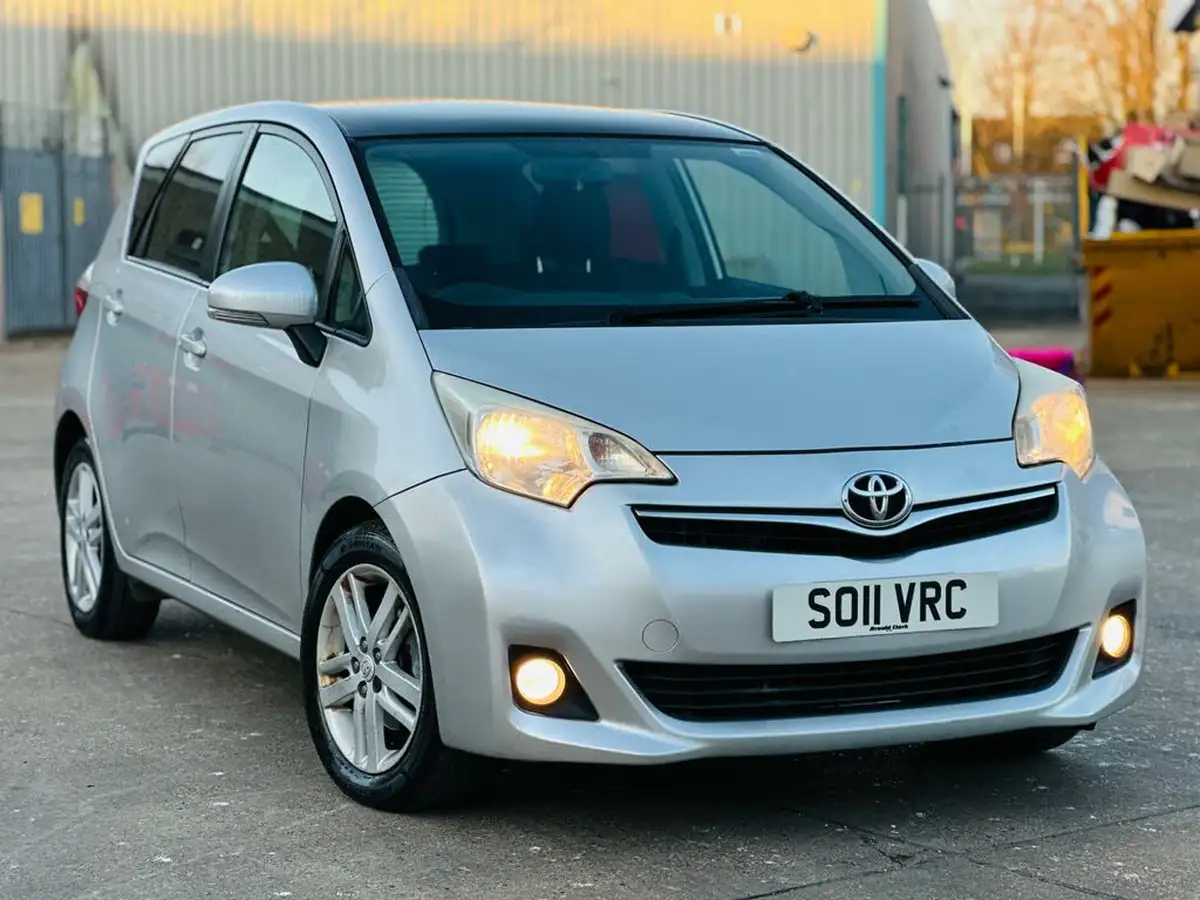 2011-toyota-verso-s-133-t-spirit-big-34