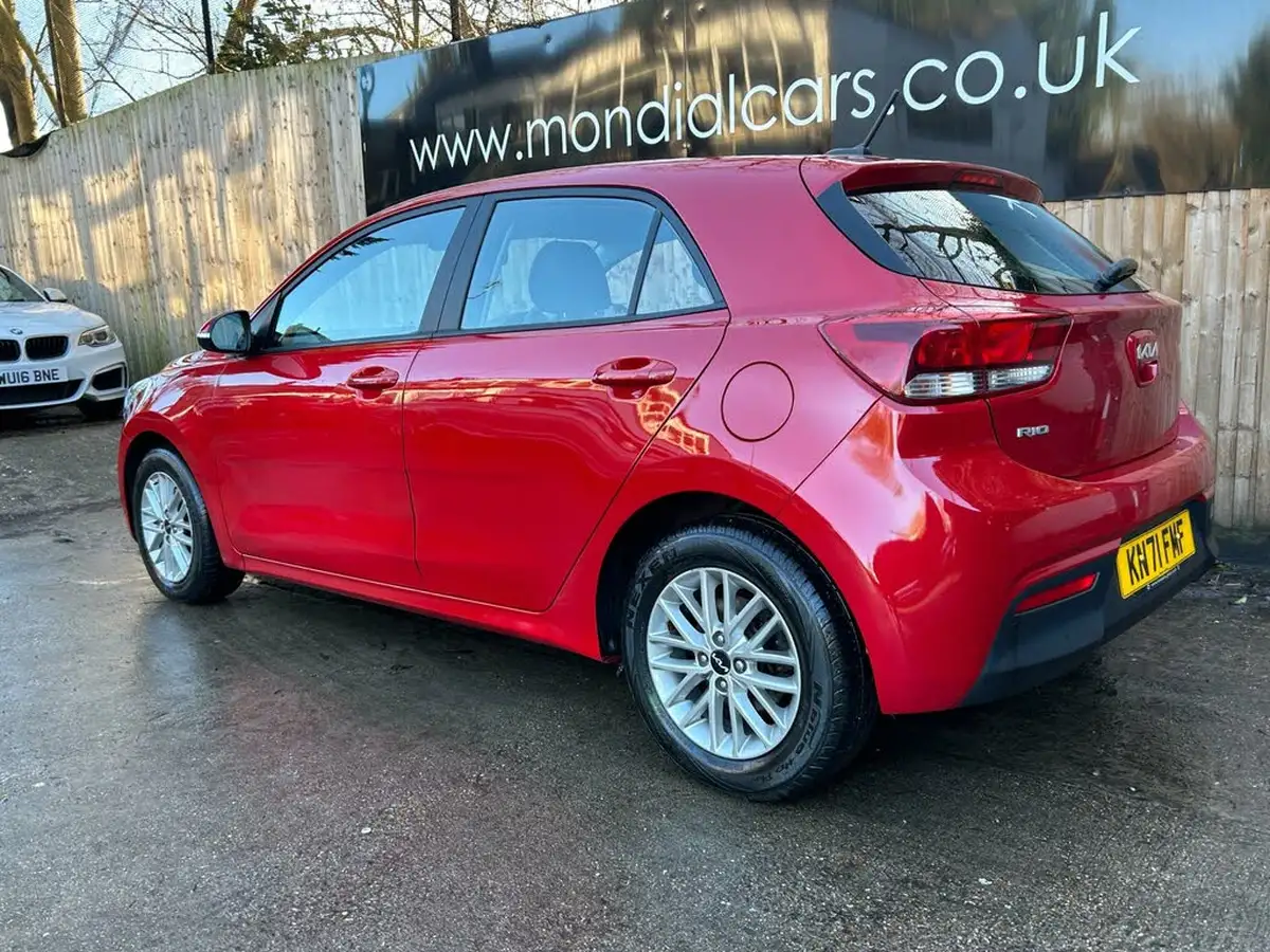 2021-kia-rio-10-t-gdi-2-dct-big-15