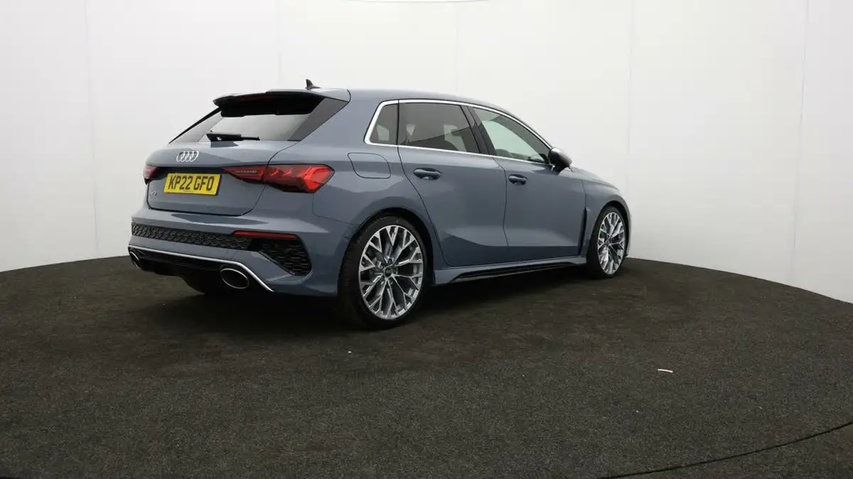 2022-audi-rs3-25-tfsi-sportback-5d-big-7