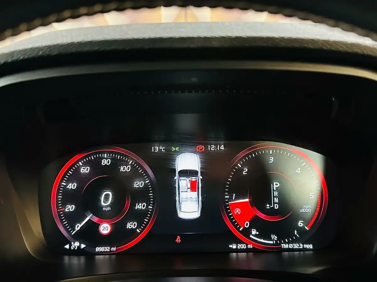 2018-volvo-s90-20td-d5-r-design-awd-big-42