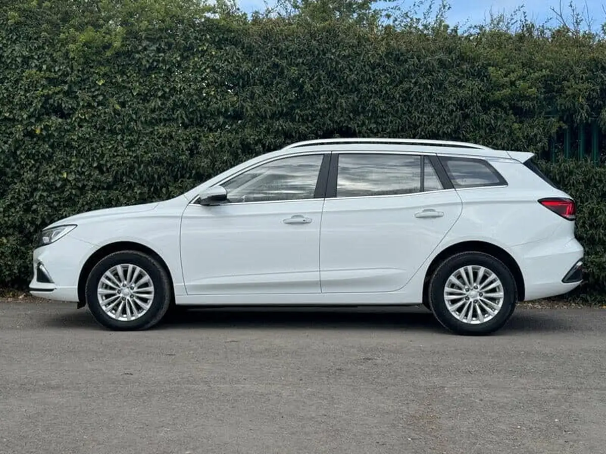 2021-mg-mg5-e-exclusive-ev-big-4