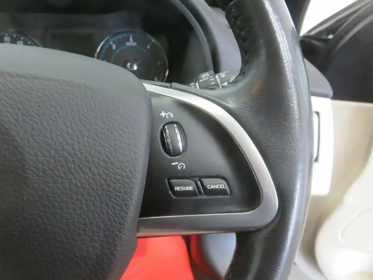2014-jaguar-xf-30td-s-premium-luxury-saloon-4d-big-39