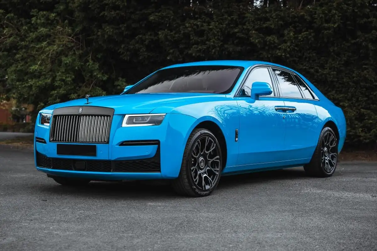 2024-rolls-royce-ghost-675-black-badge-big-2