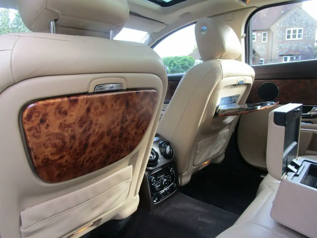 2010-jaguar-xj-series-50-xj-premium-luxury-lwb-big-16