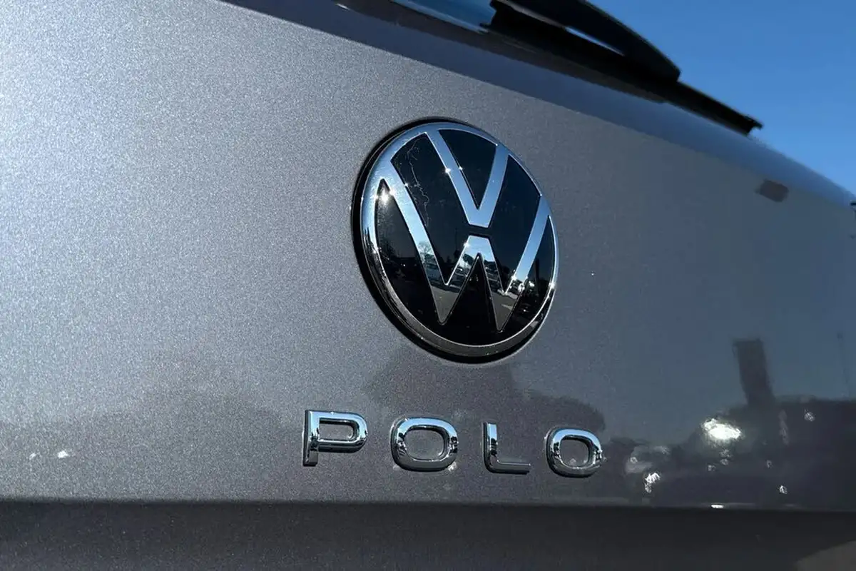 2024-volkswagen-polo-10-tsi-life-dsg-big-26