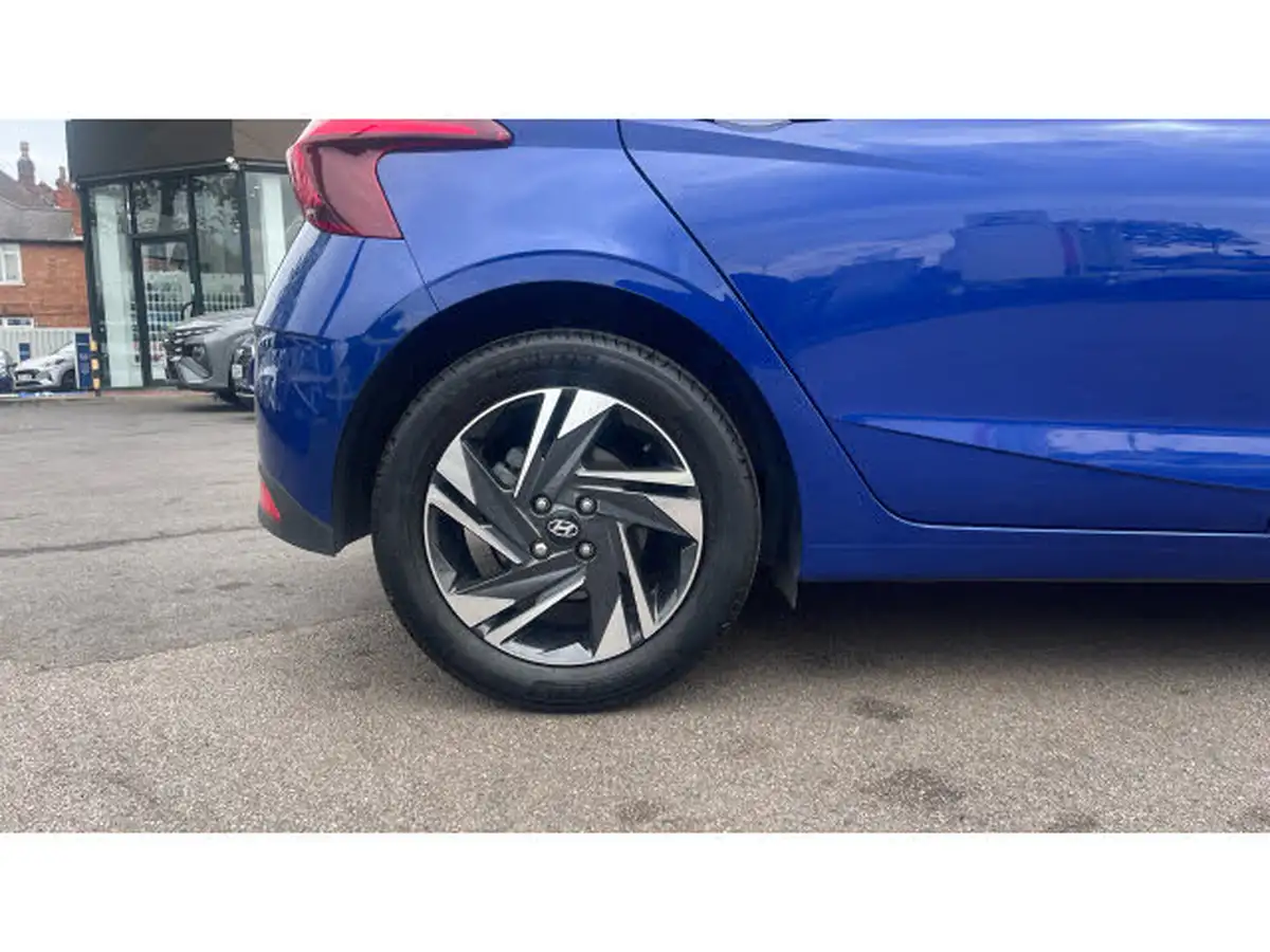 2023-hyundai-i20-10-t-gdi-se-connect-eclutch-imt-big-6