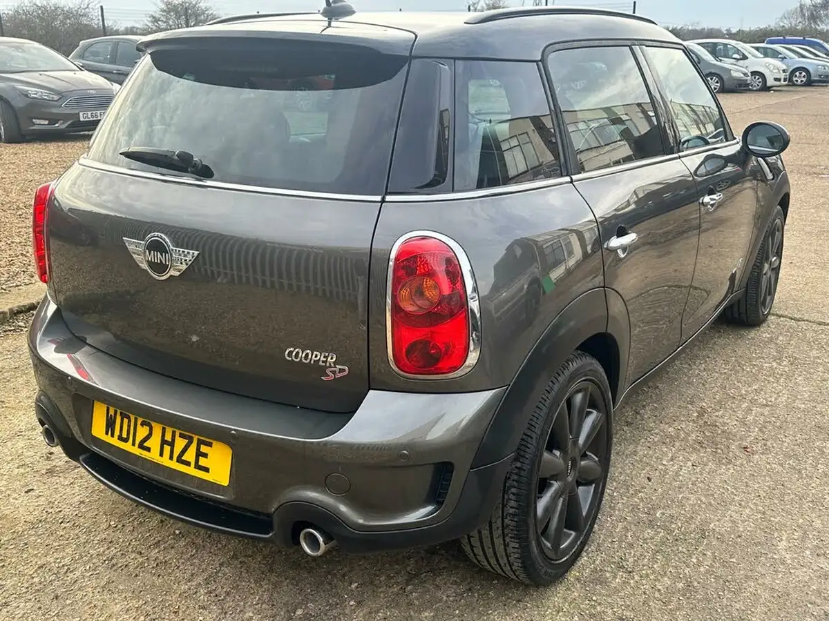 2012-mini-countryman-20td-cooper-sd-143bhp-all4-big-8