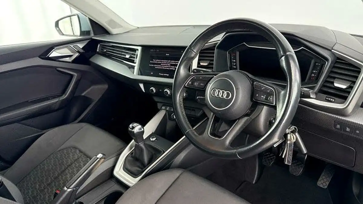 2022-audi-a1-10-30-tfsi-sport-big-5